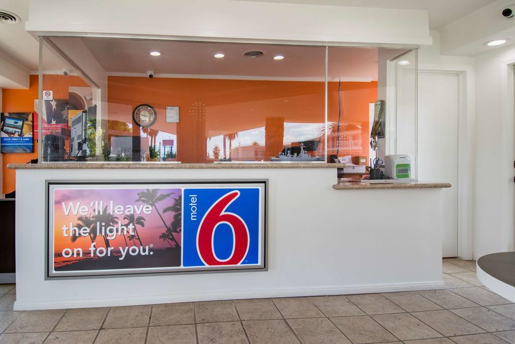 Motel 6-San Bernardino, Ca - Downtown Екстериор снимка
