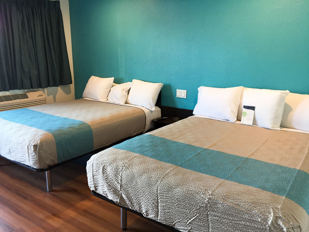 Motel 6-San Bernardino, Ca - Downtown Екстериор снимка